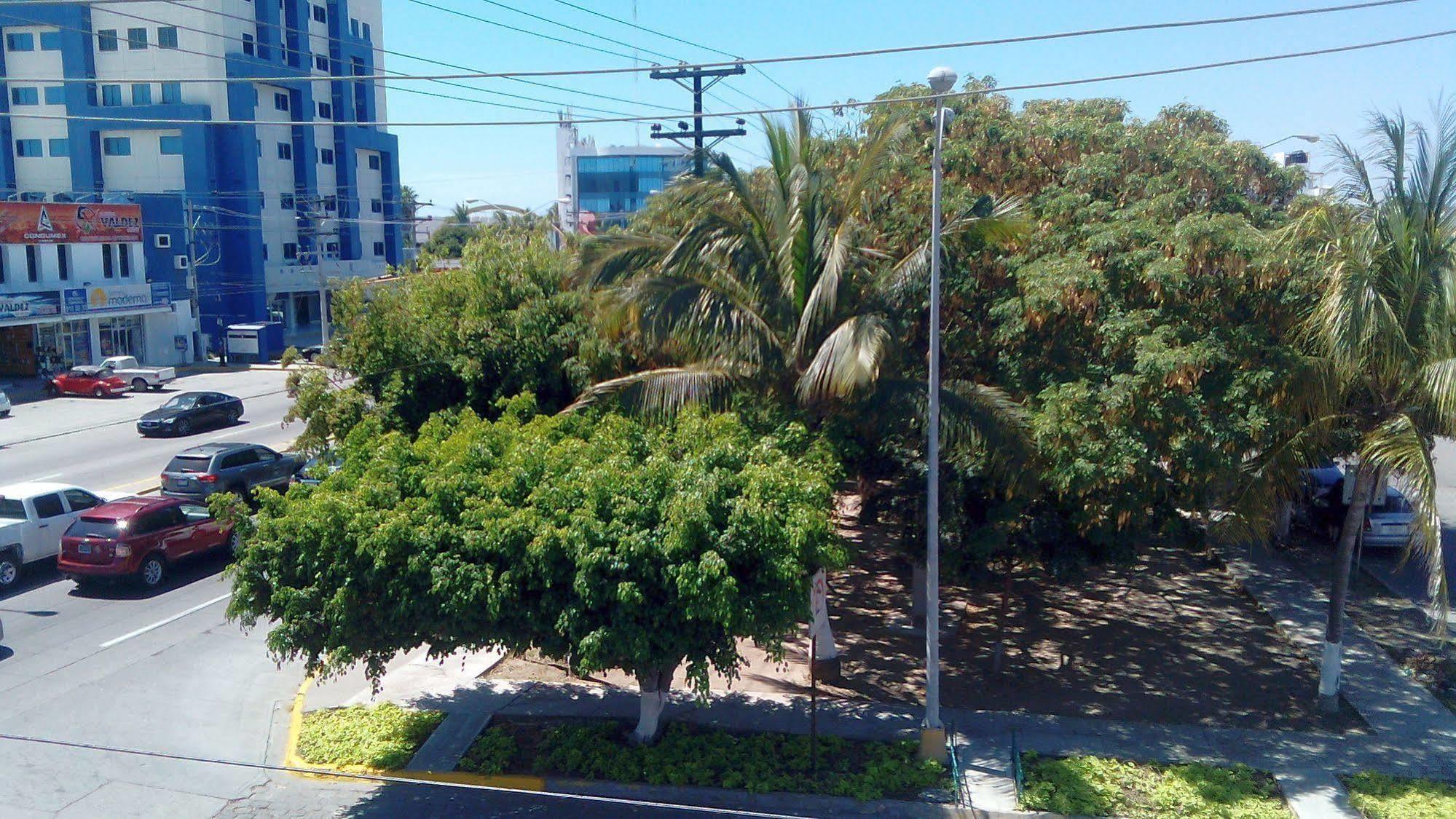 Hotel Mazatlan Bagian luar foto
